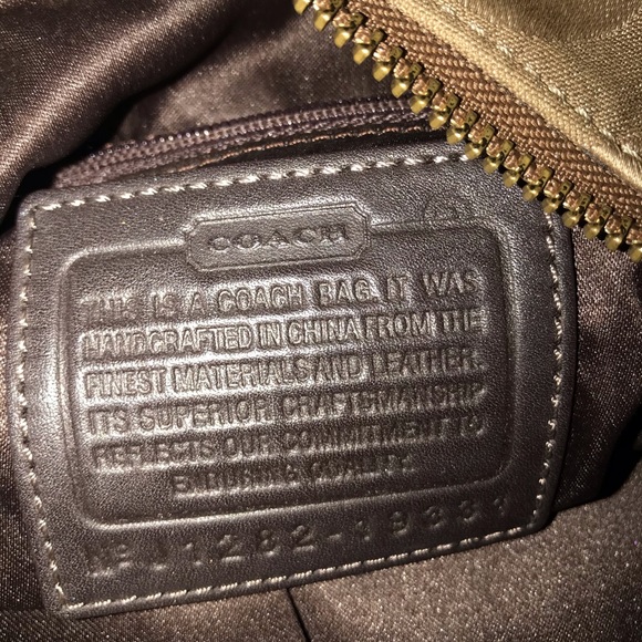 EUC coach fabric purse - Picture 4 of 7